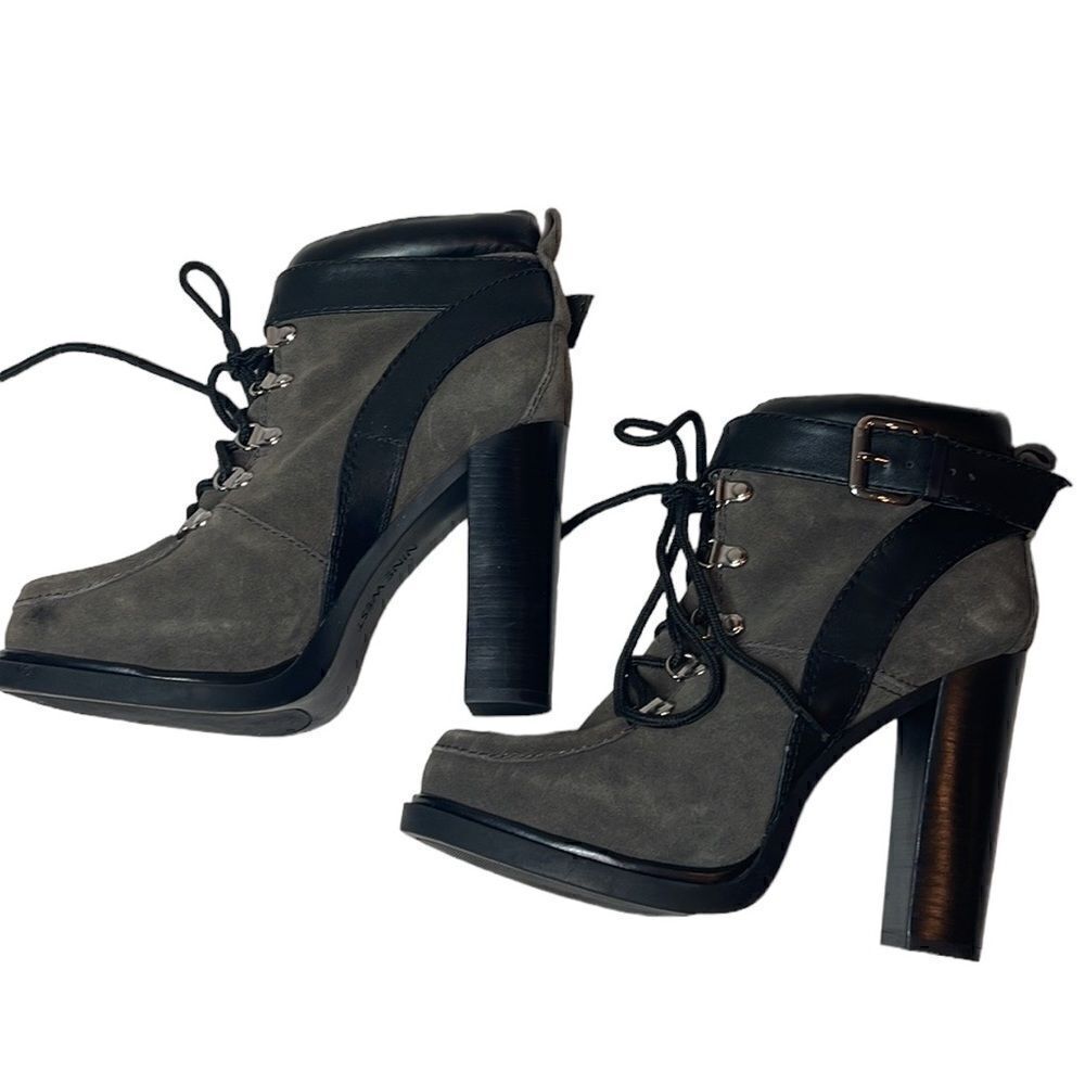 Nine West Platform Smokino Suede Lace Up Bootie Heels. Size 7.5.